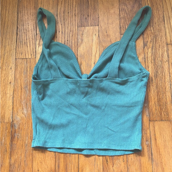Garage Green Crop Top - Picture 2 of 2